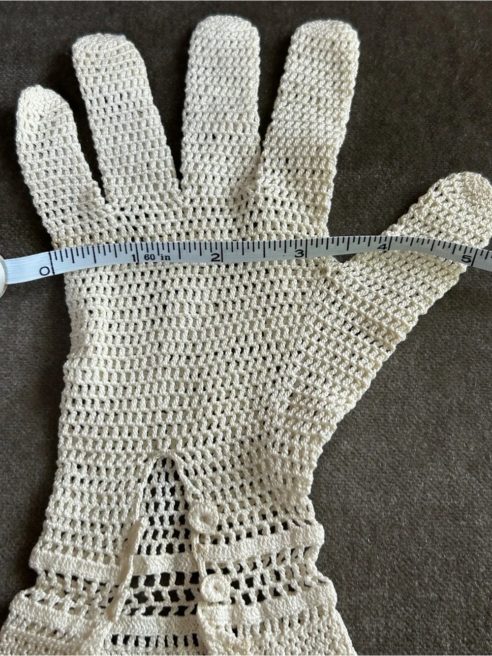 Vintage handmade Crochet Lace Women's Gloves - Cream